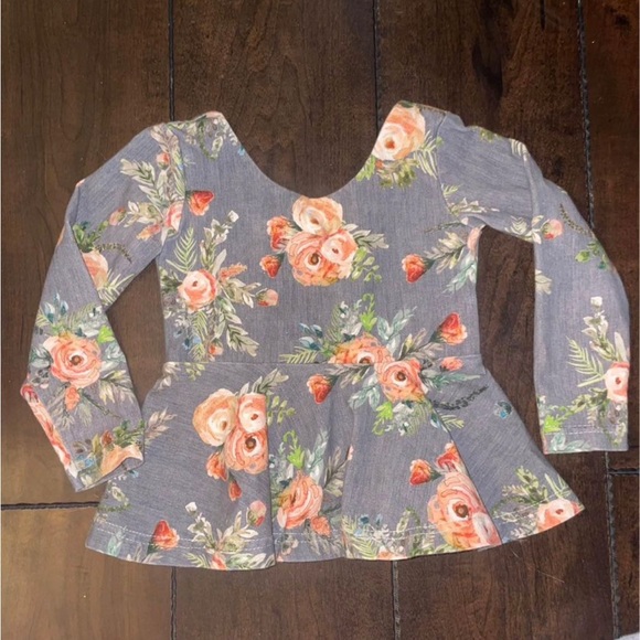Beautiful handmade items in excellent condition. Fit 3T-4T - Picture 4 of 8